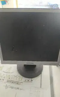 مانیتور کامپیوتر