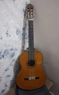 گیتار یاماها c40