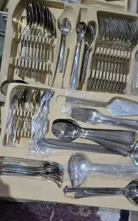 سرویس قاشق چنگال ۲۴نفره