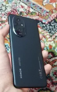 گوشی آنر Honor 200 در حد آک و تمیز