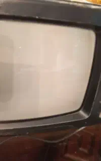 رادیو تلوزیون سیاه سفید