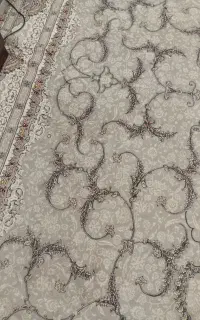 قالی ۹ متری ۷۰۰ شانه در حد نو