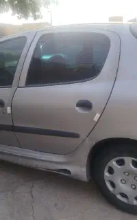 206بقیمت پراید