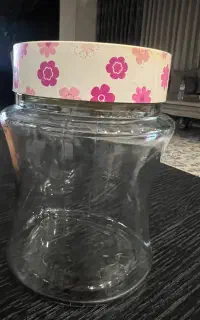 بانکه شیشه ای