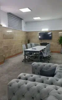 سرایدار انبار