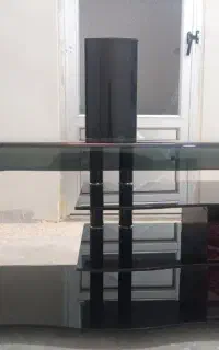 میز تلویزیون شیشه ای