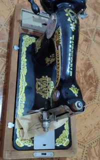 چرخ خیاطی دستی