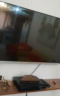 تلوزیون LED اسنوا ۴۳ اینچ