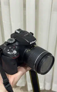 دوربین Nikon مدل D5300 لنز 18-55 با رم و شارژر