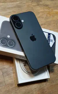 آیفون 16 نرمال