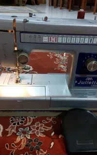 چرخ خیاطی ژولیتا julietta 1800