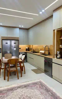 سازنده و نصاب کابینت و کمد دیواری مدرن