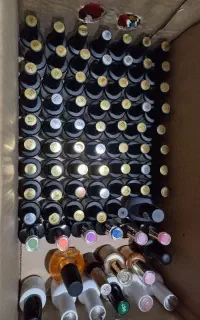 پک لاکژل 60 عددی به همراه وسایل ناخن