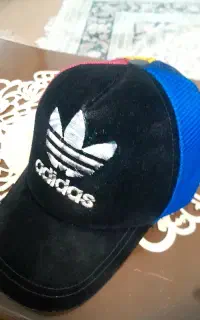 کلاه آدیداس
