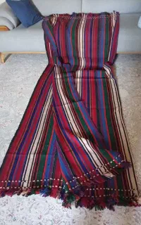 یک عدد گلیم سنتی