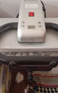 اتو بخار در حد نو و کامپیوتر