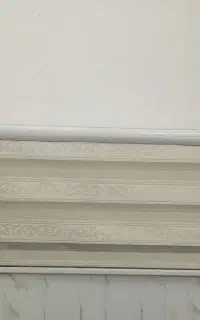 پرده ی بالای حمام یا انباری