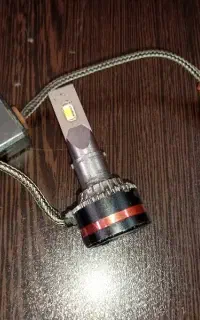 هدلایت m8
