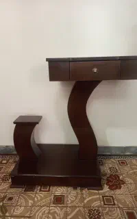 میز تلفن سالم