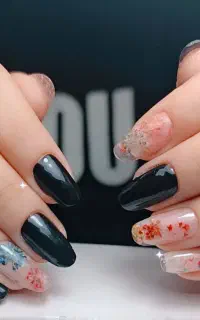 استخدام ناخن کار  کاشت ناخن وترمیم و خدمات مژه