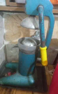 دستگاه آب انار