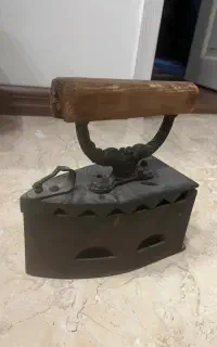 اتوی ذغالی قدیمی