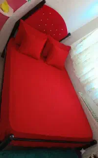 روتختی پشمی قرمز (و لوس )