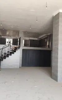 اجاره مغازه 150 متری با 60 متر بالکن کد 18
