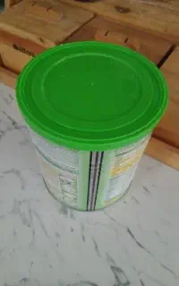 قوطی شیر خشک خالی