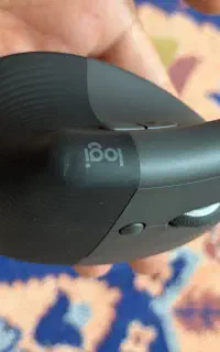 ماوس بی سیم ارکَونومیک لاجیتک مدل Lift Vertical