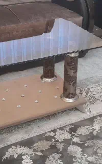 عسلی شیشه ای