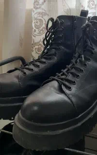 نیم بوت برشکا