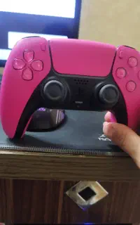 دسته پلی استیشن پنج صورتی