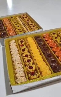 فروشنده برای قنادی
