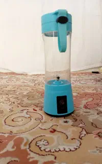 شیکر شارژی