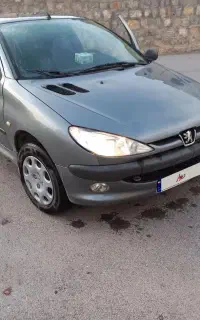 پژو 206مدل 90 سه تیکه ش بدون رنگ