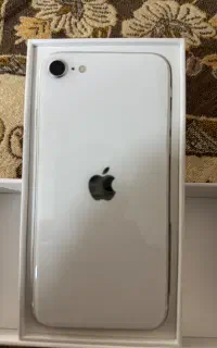 اپل se 2020