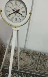 ساعت ایستاده