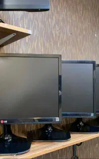 بورس انواع مانیتورهای اقتصادی