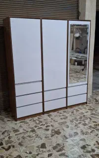 یه کمد لباس فانتزی و شیک