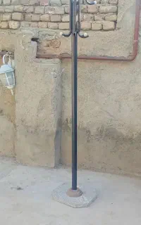 جالباسی ایستاده