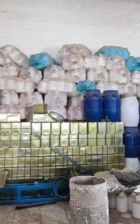 1000عدد دبه و200عددحلب خیارشوری