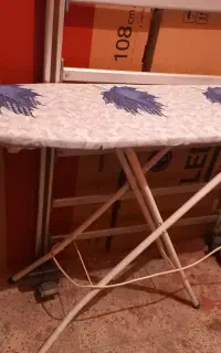 میز اتو ایستاده