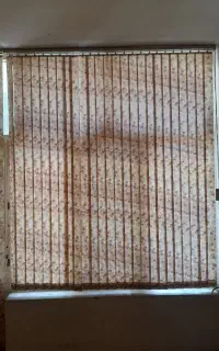 پرده عمودی