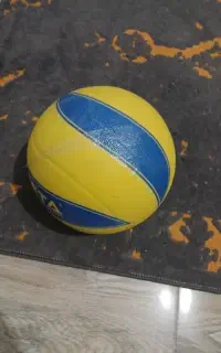 توپ والیبال