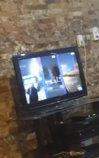 تلویزیون ۳۲ اینج توشیبا خارجی