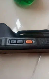 یک عدد دستگاه کارت خوان