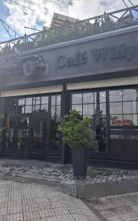 استخدام نیروی خدماتی در کافه رستوران