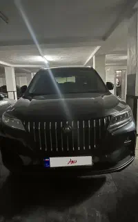 ماشین تیارا مدل ۱۴۰۱بدون رنگ وتصادف