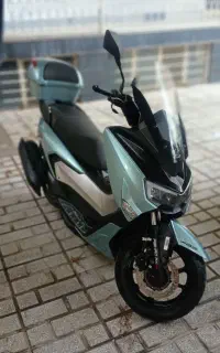 موتور RX 175 پیشرو طرح انمکس nmax